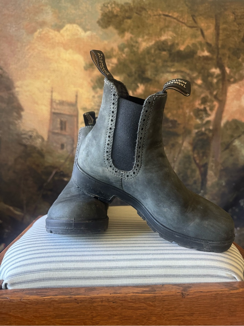 Blundstone Women’s 1630 High Top Chelsea Boot in Rustic Black
